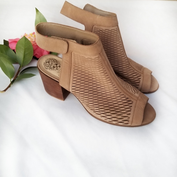 vince camuto lavette leather block heel sandal